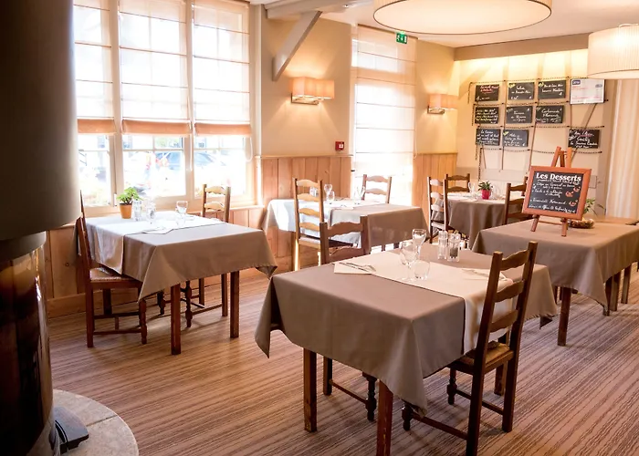 Logis Du Valburgeois Hotel