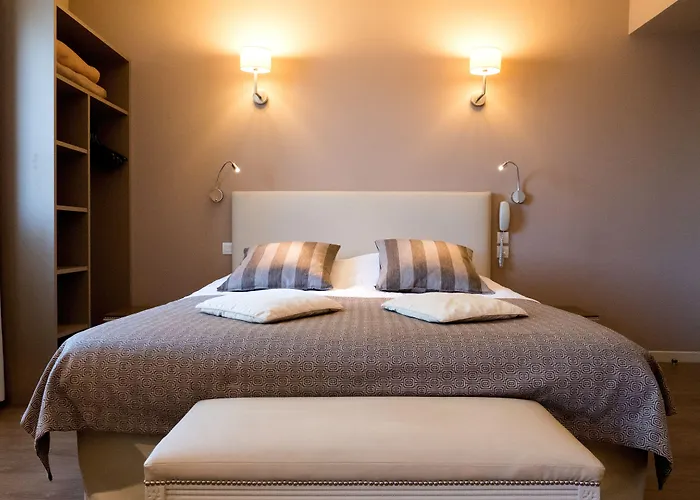 Hotel Logis Du Valburgeois