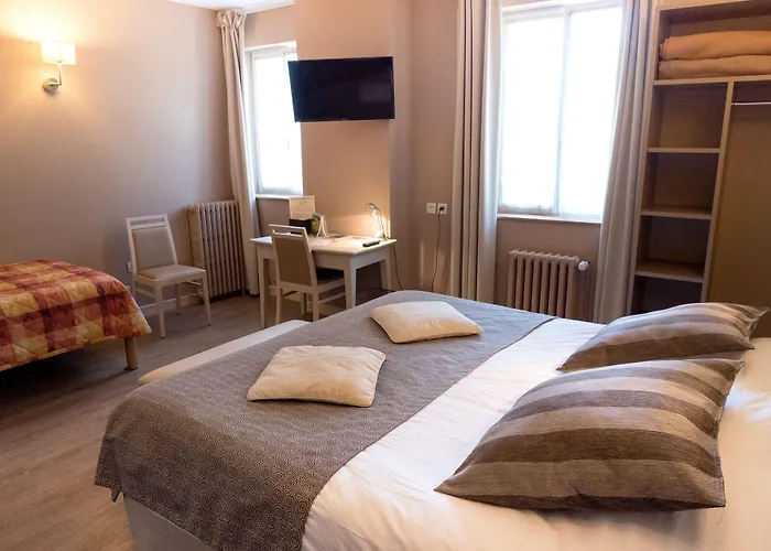 Logis Du Valburgeois Hotel Sainte-Gauburge-Sainte-Colombe