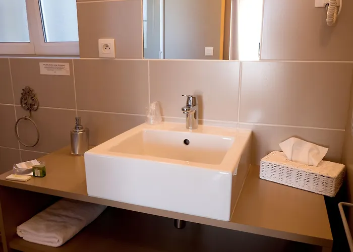 Logis Du Valburgeois 2*