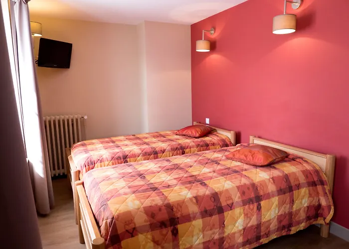 Logis Du Valburgeois 2*