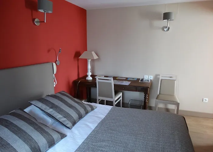 Logis Du Valburgeois Sainte-Gauburge-Sainte-Colombe