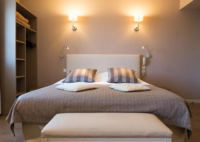 Hotel Logis Du Valburgeois